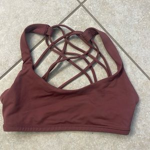 Lululemon free to be sportsbra